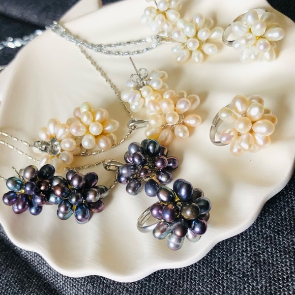 Flowerette Auth. Freshwater Pearls Sets - Picture 1 of 3